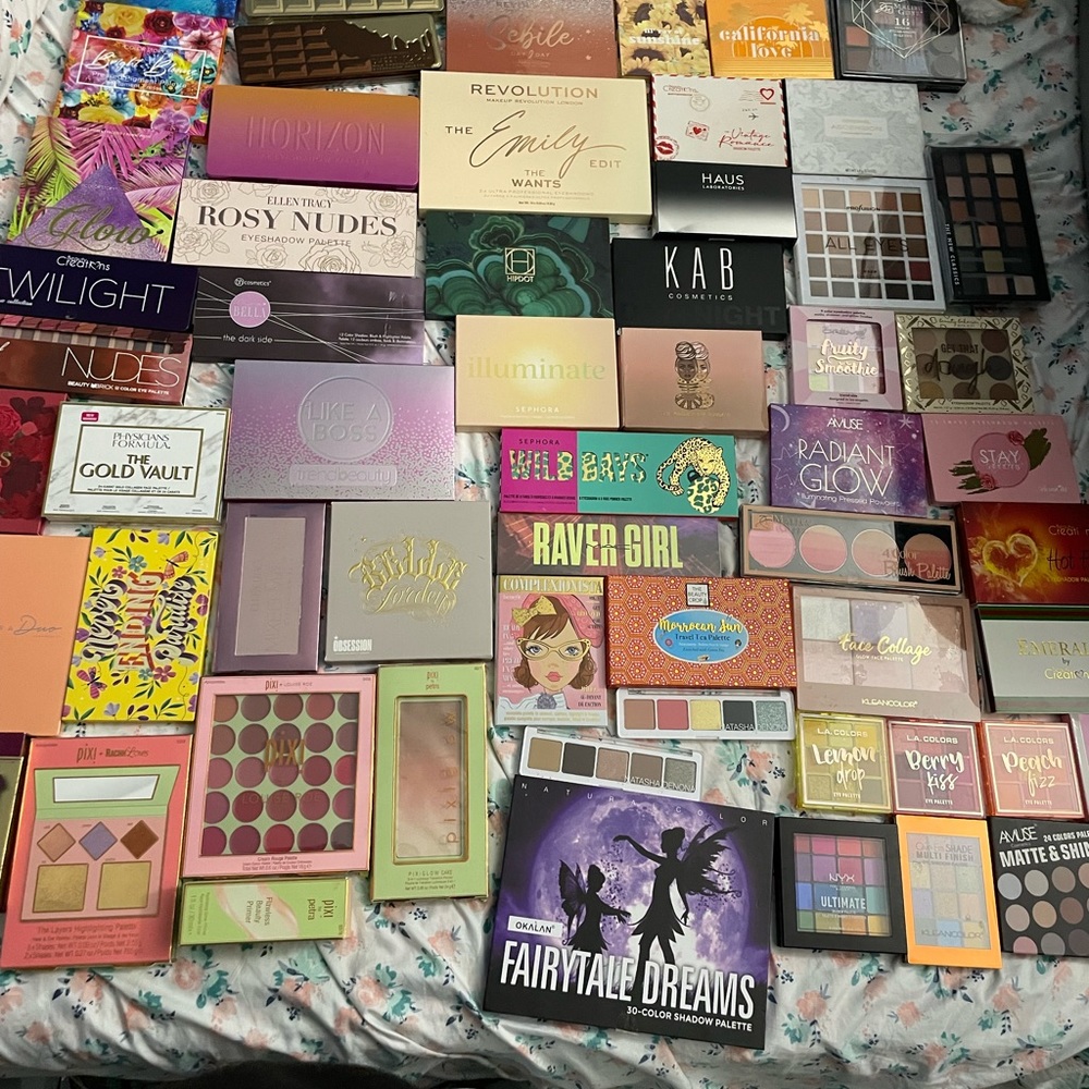Make up flash sale